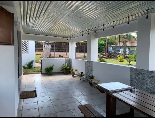 3 BEDROOM HOUSE FOR SALE IN HILLSHAVEN